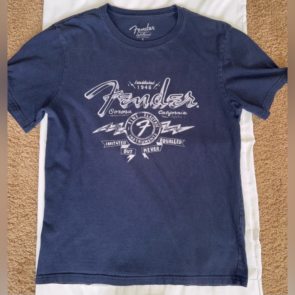 Lucky Brand Men’s Fender T-shirt